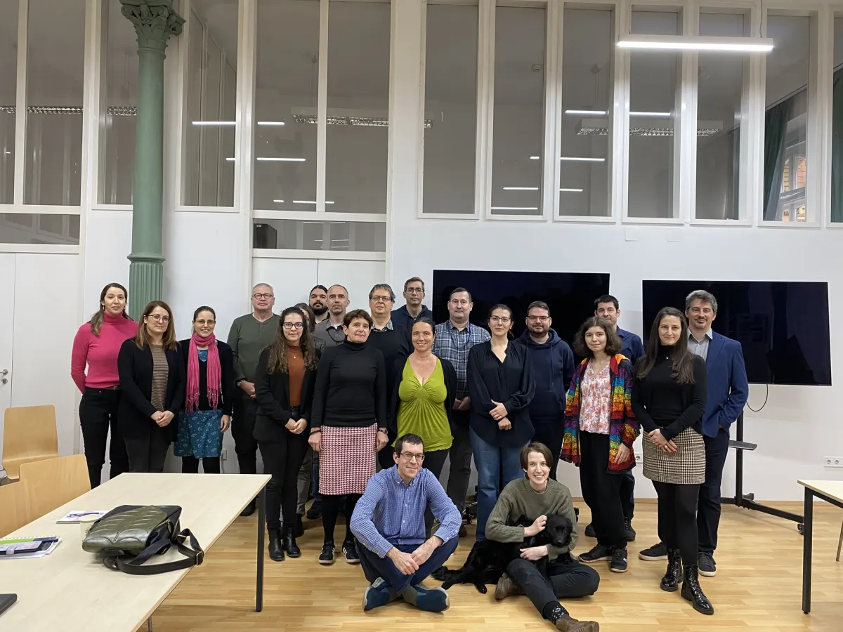 =. adatgazdász találkozó csoportkép