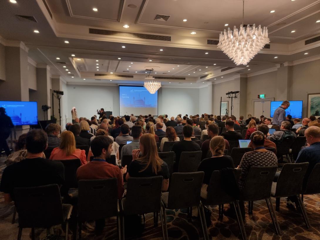 Közönség egy konferencián